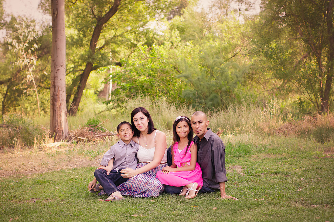 Family photographer at Glen Arbor Park in Murrieta CA
