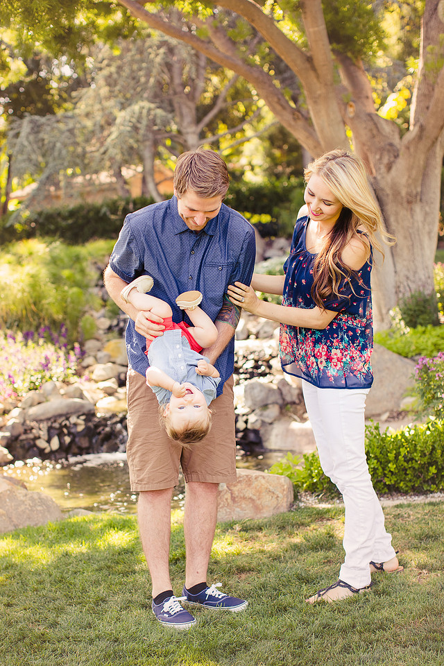 family photographer at the Grand Tradition in Fallbrook, CA