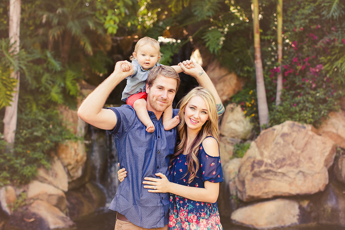 family photographer at the Grand Tradition in Fallbrook, CA