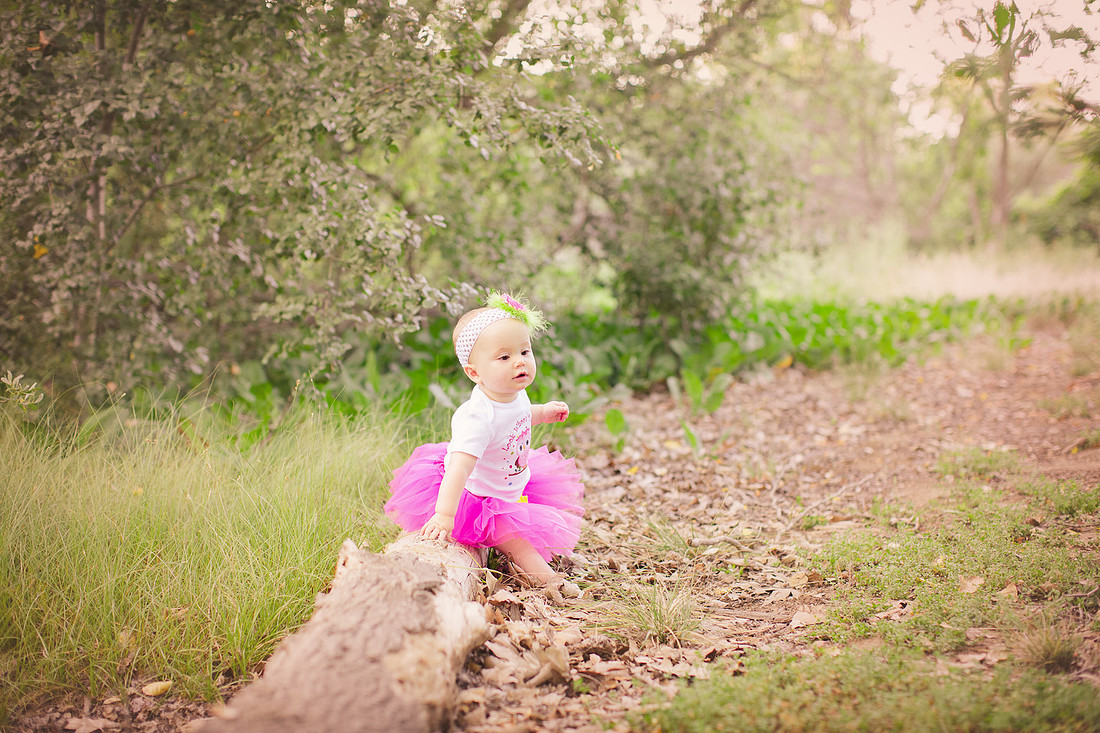 Child photographer Los Jilgueros Preserve in Fallbrook, CA