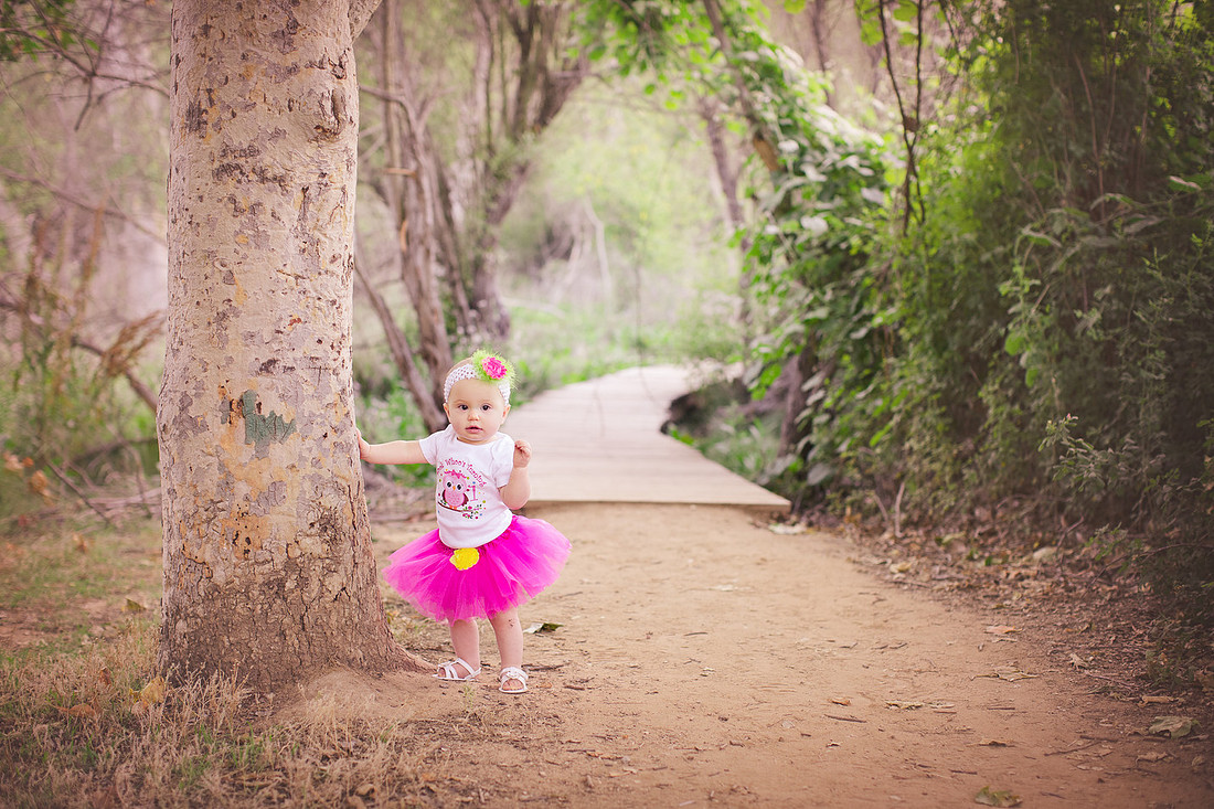 Child photographer Los Jilgueros Preserve in Fallbrook, CA