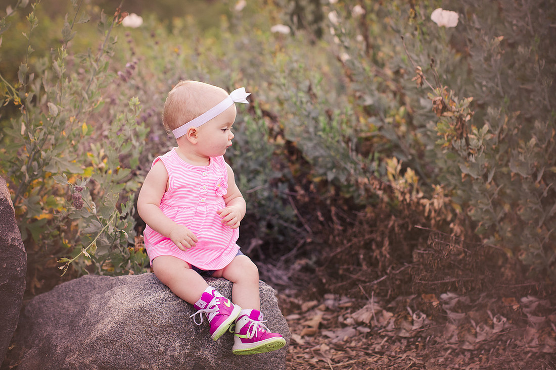 Child photographer Los Jilgueros Preserve in Fallbrook, CA