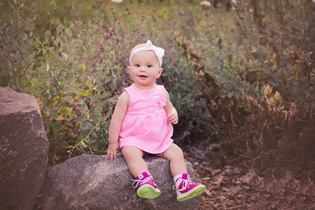 Child photographer Los Jilgueros Preserve in Fallbrook, CA